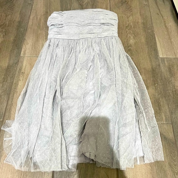 Ann Taylor Grey Chiffon Dress In Size 00 - Picture 1 of 7